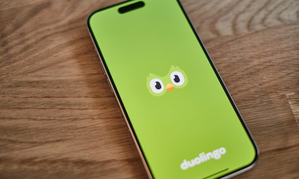 Duolingo app on a cellphone. Photo courtesy of ppshunter.io on unsplash.